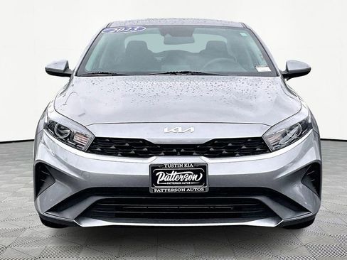 Used 2023 Kia Forte LXS image 3
