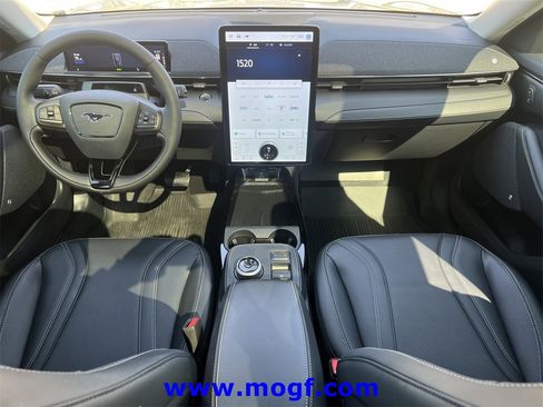 Certified 2023 Ford Mustang Mach-E Premium image 5
