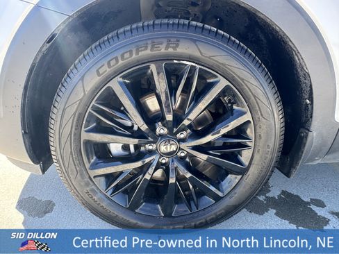 Used 2020 Kia Telluride SX w/ SX Prestige Package image 9