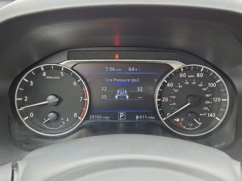 Used 2025 Nissan Altima 2.5 SV FWD image 25