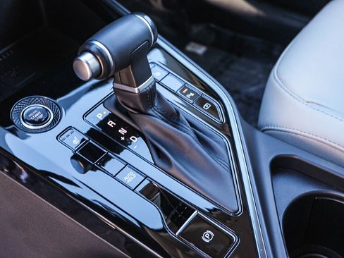 Used 2023 Kia Niro EX Touring image 20