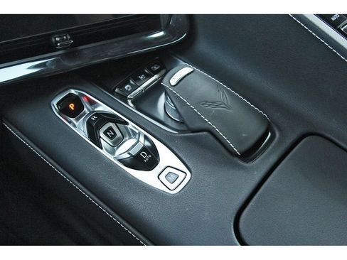 Used 2024 Chevrolet Corvette Stingray Preferred Cpe w/ Z51 Performance Package RWD image 17