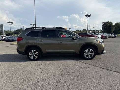 Used 2024 Subaru Ascent Premium AWD/4WD image 4