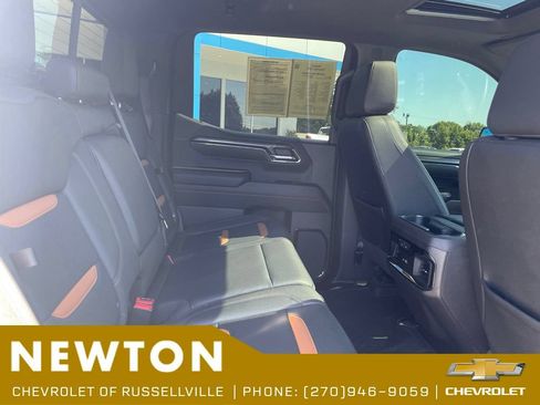 Used 2024 GMC Sierra 1500 AT4 w/ Technology Package AWD/4WD image 27