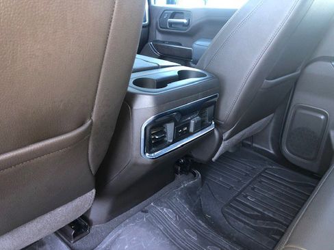 Used 2022 GMC Sierra 3500 Denali w/ Denali Ultimate Package image 23