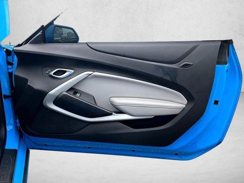 Used 2022 Chevrolet Camaro SS image 18