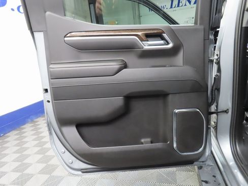 Used 2025 GMC Sierra 1500 Elevation image 47