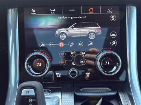 Used 2021 Land Rover Range Rover Sport HST image 19