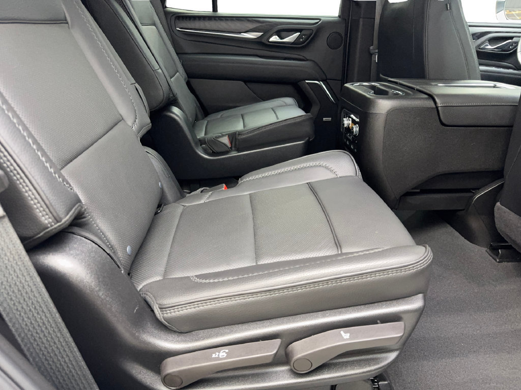Used 2024 GMC Yukon Denali RWD image 47
