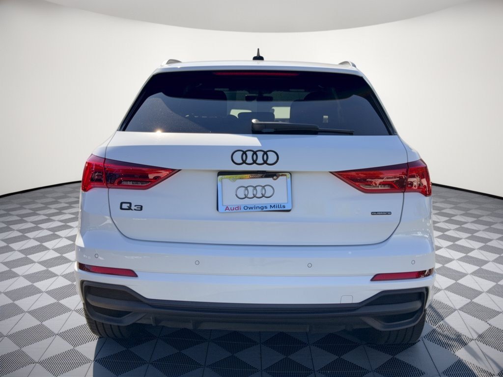 Certified 2025 Audi Q3 2.0T Premium w/ Convenience Package AWD/4WD image 11