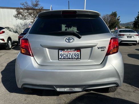 Used 2017 Toyota Yaris SE image 4