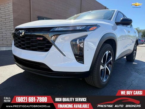 Used 2024 Chevrolet Trax RS image 4