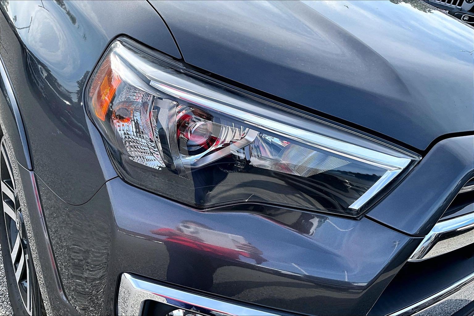 Used 2023 Toyota 4Runner Limited AWD/4WD image 24