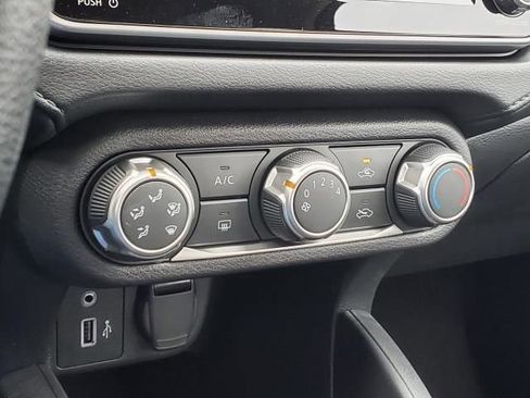 New 2025 Nissan Versa S w/ Trunk Package image 27