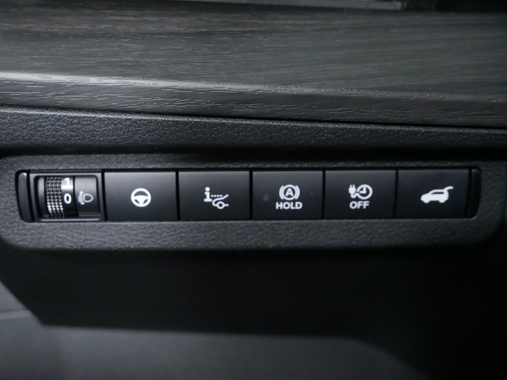 Used 2024 Nissan Ariya AWD image 24
