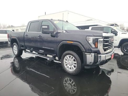 Certified 2024 GMC Sierra 2500 SLE w/ Preferred Package image 1