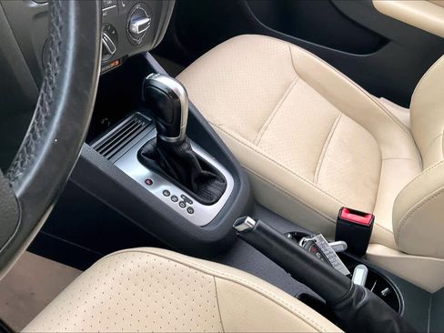 Used 2014 Volkswagen Jetta TDI FWD image 16