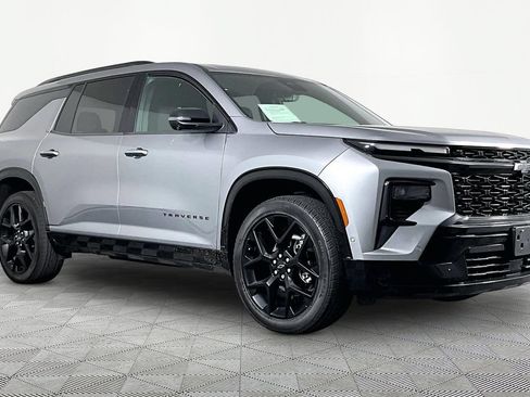 Certified 2024 Chevrolet Traverse RS w/ LPO, Floor Liner Package AWD/4WD image 2