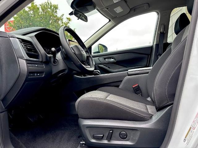 Certified 2026 Nissan Rogue SV w/ Cold Weather Package FWD image 15