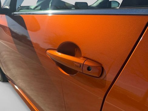 Used 2025 Nissan Sentra SR w/ SR Premium Package image 16