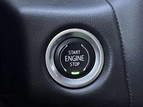 Used 2022 GMC Yukon AT4 image 21