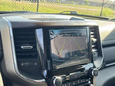 Used 2021 RAM 1500 Laramie AWD/4WD image 19
