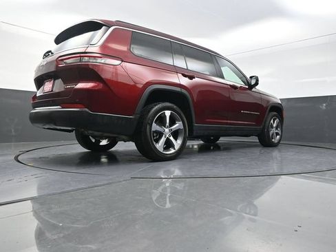 Used 2025 Jeep Grand Cherokee L Limited AWD/4WD image 38