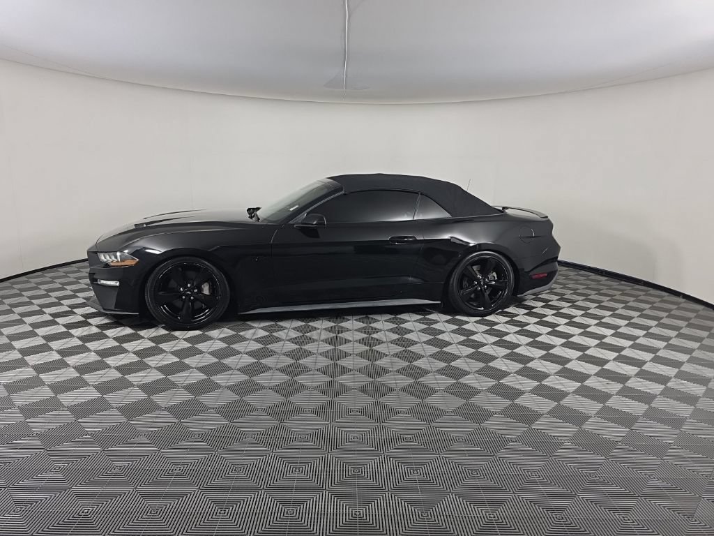 Used 2021 Ford Mustang GT Premium w/ Black Accent Package RWD image 2