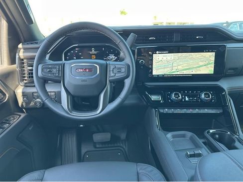 New 2026 GMC Sierra 2500 AT4 w/ AT4 Premium Plus Package AWD/4WD image 7