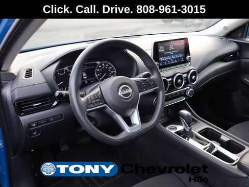 Used 2024 Nissan Sentra SV FWD image 9