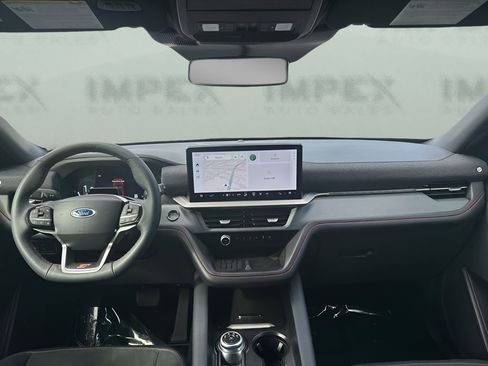 Used 2025 Ford Explorer ST image 16