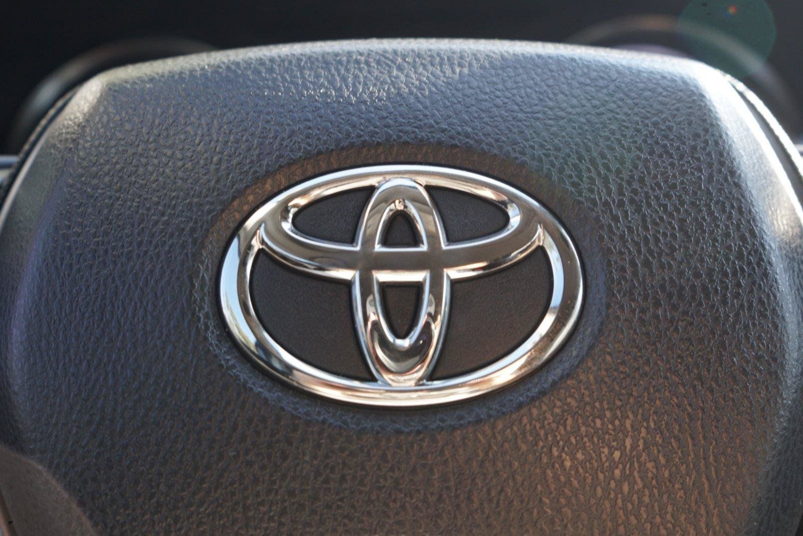 Used 2024 Toyota Camry SE FWD image 15