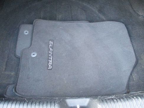 Used 2015 Hyundai Elantra SE w/ Option Group 03 image 22