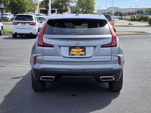 Used 2025 Cadillac XT4 Premium Luxury FWD image 5