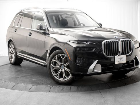Used 2026 BMW X7 xDrive40i w/ Premium Package AWD/4WD image 1