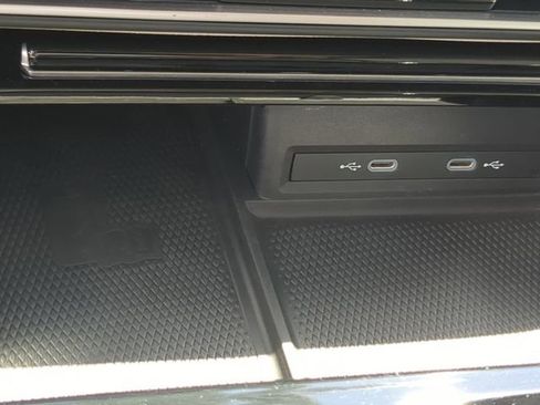 Certified 2024 Volkswagen Atlas SE image 26