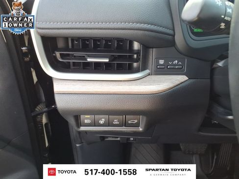 Used 2024 Toyota Grand Highlander AWD Hybrid image 18