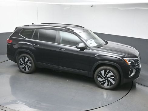 New 2026 Volkswagen Atlas SE image 41