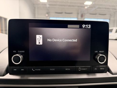 Used 2024 Honda Pilot LX image 38