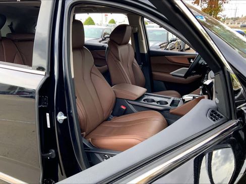 Certified 2025 Acura MDX w/Technology Package image 9