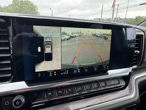 Used 2023 Chevrolet Silverado 1500 LTZ image 32