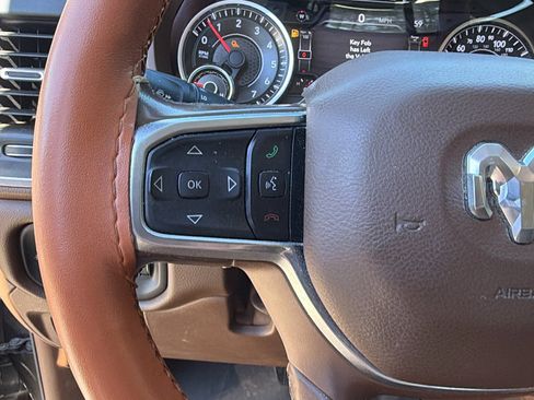 Used 2019 RAM 1500 Laramie AWD/4WD image 28