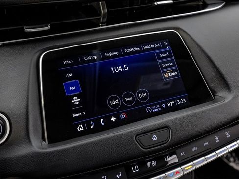 Used 2023 Cadillac XT4 Luxury image 31