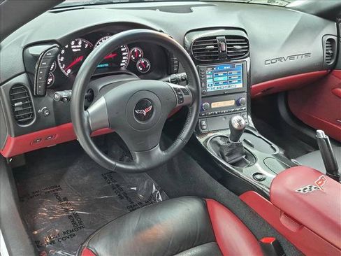 Used 2007 Chevrolet Corvette Z06 w/ Preferred Equipment Group RWD image 10