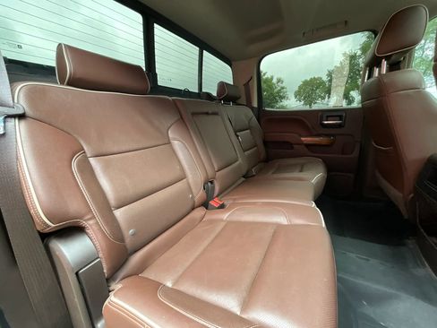 Used 2017 Chevrolet Silverado 1500 High Country AWD/4WD image 14