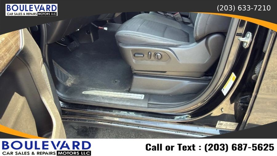 Used 2019 Chevrolet Silverado 1500 LT w/ All-Star Edition AWD/4WD image 25