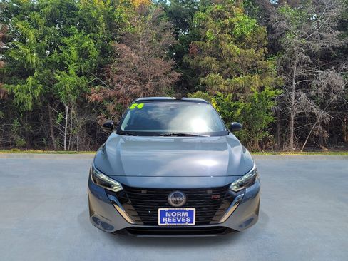 Used 2024 Nissan Sentra SR FWD image 2