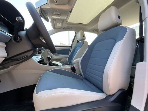 New 2026 Volkswagen Jetta SE FWD image 11