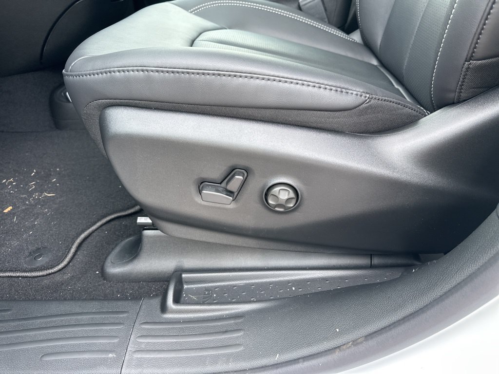 New 2026 Chrysler Pacifica Select AWD/4WD image 67