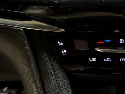 Used 2021 Cadillac XT6 Premium Luxury AWD/4WD image 36